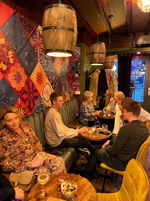 Wijnbar Hips - Baarle-Hertog. Opening 01-11-24 2 15